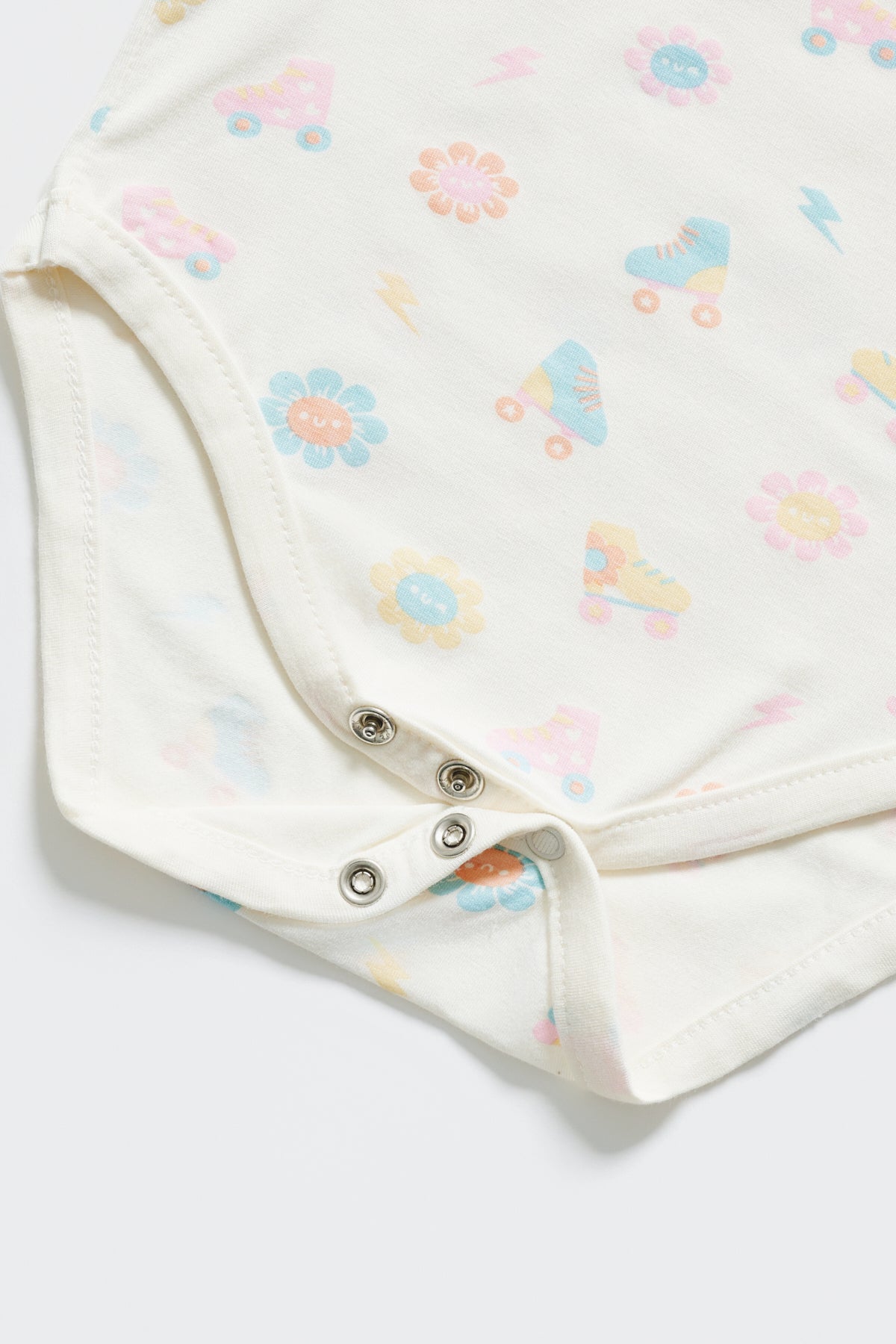 Not Too Big Daisy Crew Bodysuit - 3 Pack